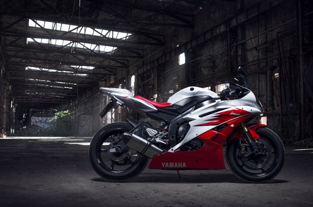 Подробный обзор Yamaha R6 на MOTO.fm