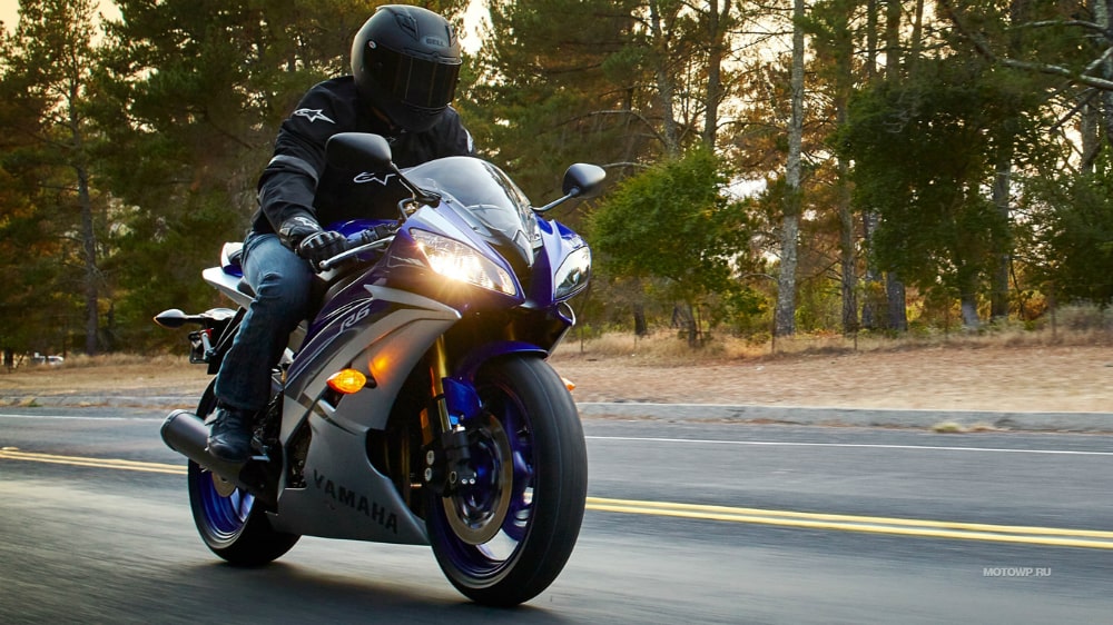 Подробный обзор Yamaha R6 на MOTO.fm