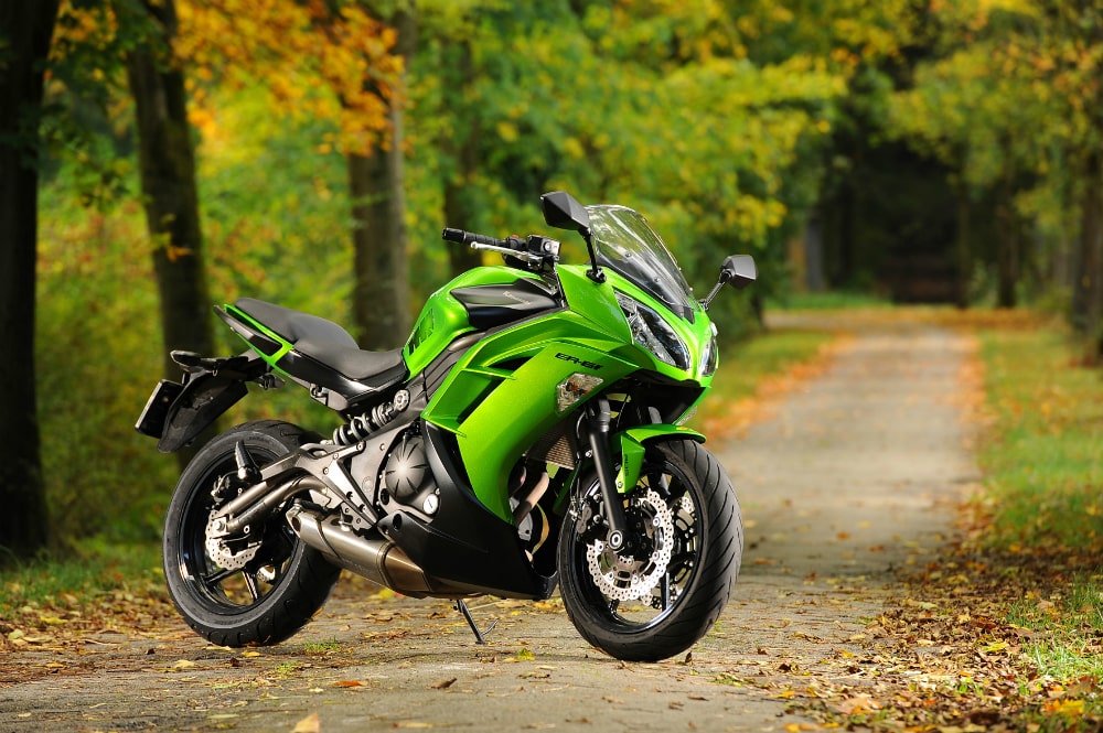 подробный обзор мотоцикла Kawasaki ER-6f на MOTO.fm
