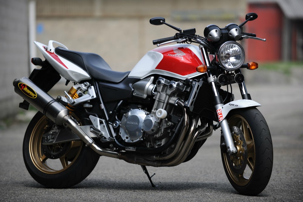 Подробный обзор Honda СВ-400 на MOTO.fm