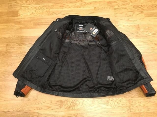 Кожаная куртка новая, Harley Davidson, 98014-10VM