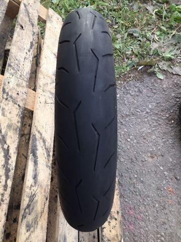 120/70/17 Pirelli 14/14