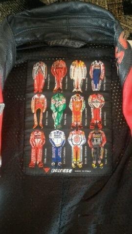 Кожаный комбинезон dainese