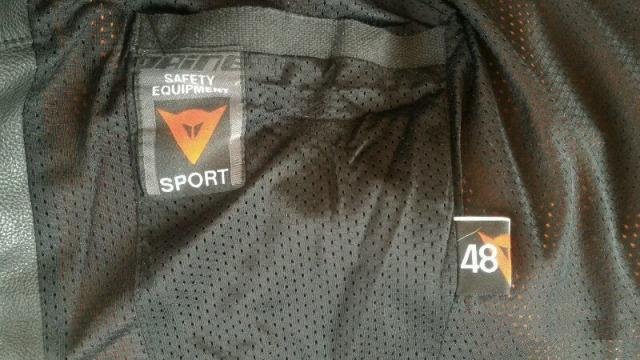 Кожаный комбинезон dainese