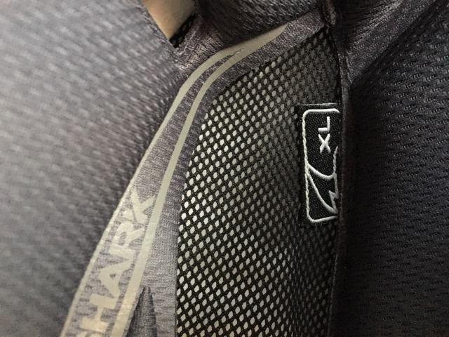 Шлем Shark speed r carbon skin