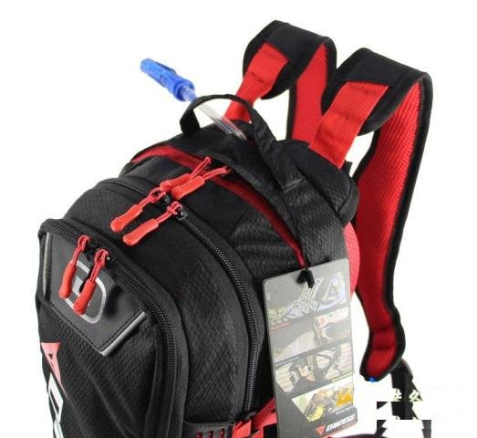 Моторюкзак dainese с резервуаром