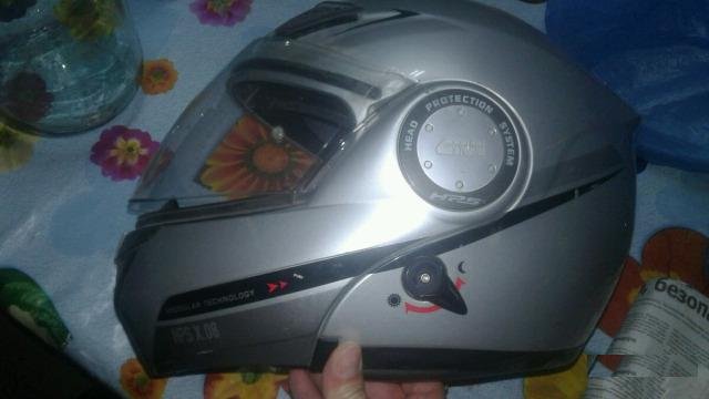Шлем givi