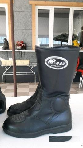 Мотоботы puma.две пары