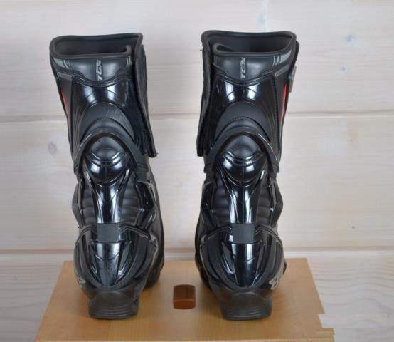 TCX мотоботы S-R1 Gore-Tex 39 размер