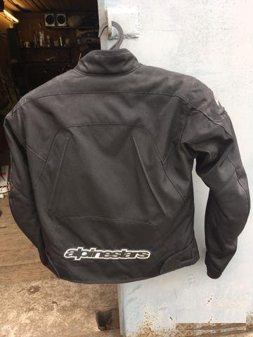 Продам куртку Alpinestars
