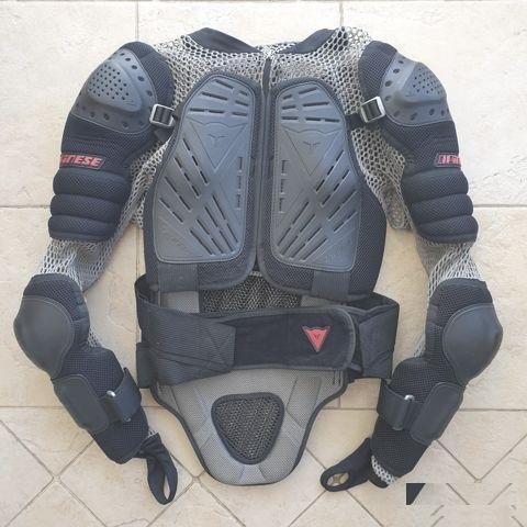 Моточерепаха Dainese размер M