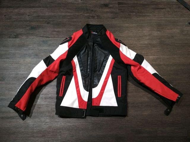 Куртка Dainese мужская 46