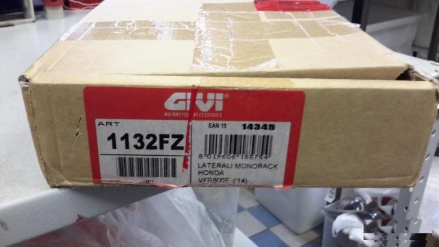 Givi 1132FZ Крепеж центрального кофра Honda VFR800