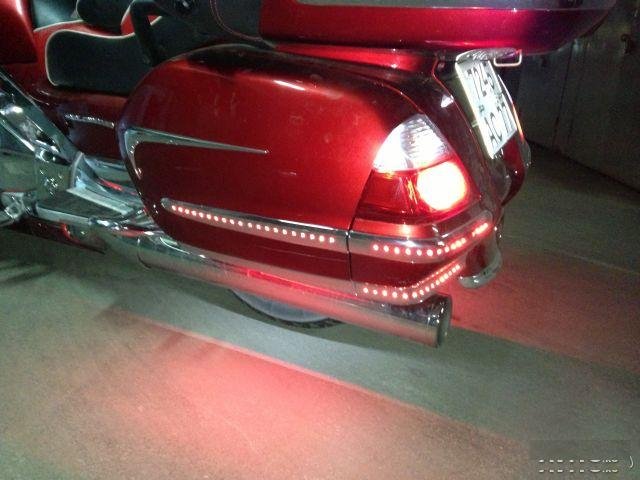 Молдинг кофра Goldwing gl 1800 gold wing