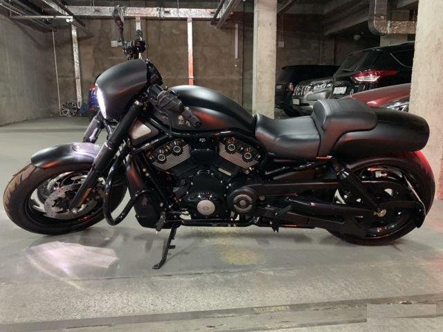 Harley davidson v-rod night rod special