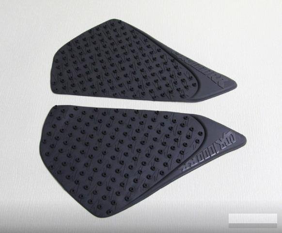 Боковая наклейка на бак мото Honda CBR1000RR 04-07