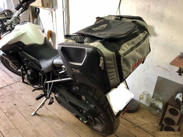 Сумка-кофр для Triumph Tiger