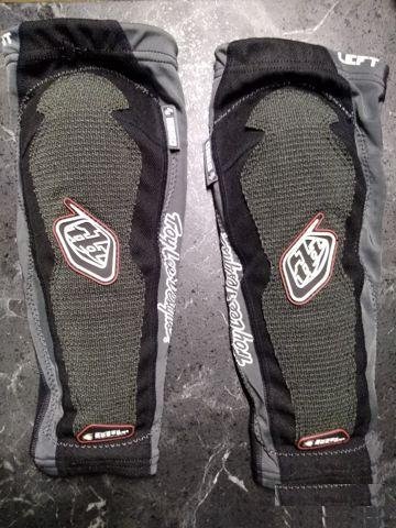 Налокотники Troy Lee Designs 5550