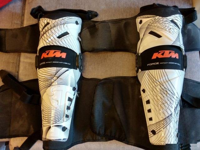 Мото наколенники KTM для любого вида мото
