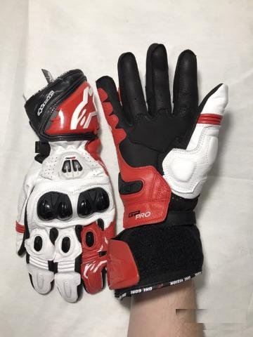Топ мотоперчатки Alpinestars Gp Pro R2