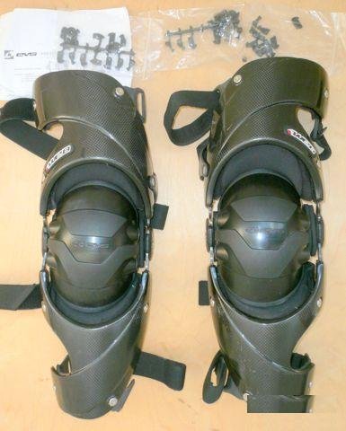 Наколенники EVS WEB Knee Brace Carbon (пара)
