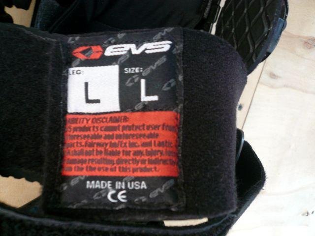 Наколенники EVS WEB Knee Brace Carbon (пара)