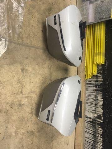 Боковые кофры BMW