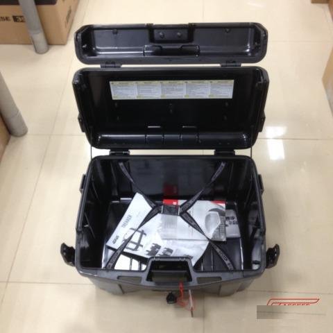 Кофр givi TRK46N Trekker 46л