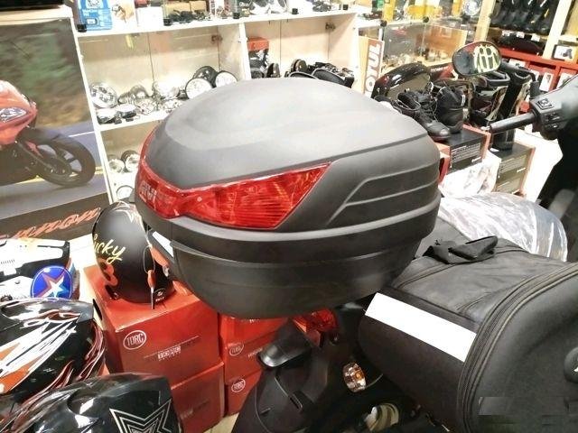 Кофр Givi 27 литров для мото, новый