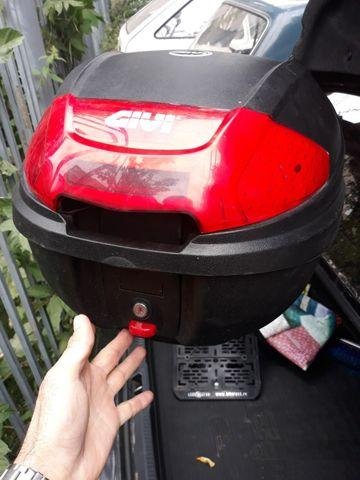 Продам кофр givi