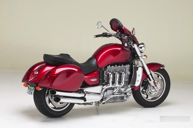 Пластиковые кофры Triumph Rocket 3 реплика Corbin