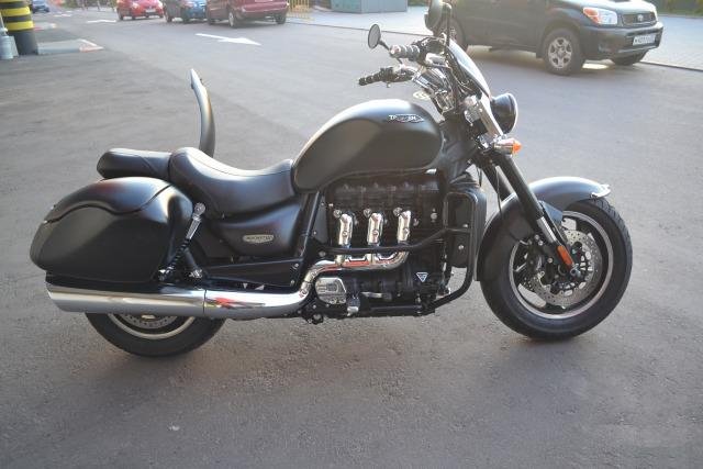 Пластиковые кофры Triumph Rocket 3 реплика Corbin
