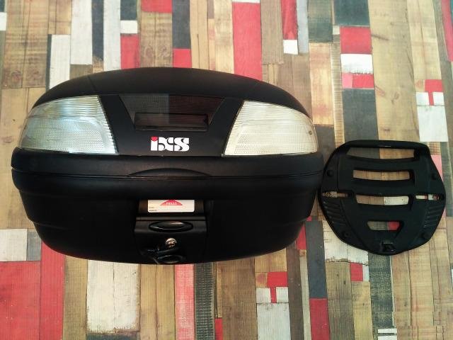 Кофр мотоциклетный IXS с площадкой Givi