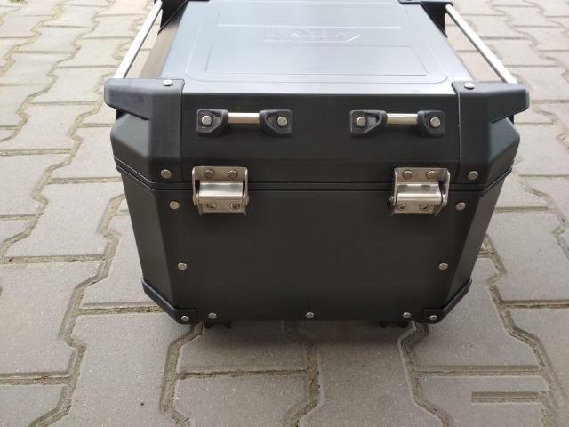 Центральный кофр Givi Trekker Outback 42L Black