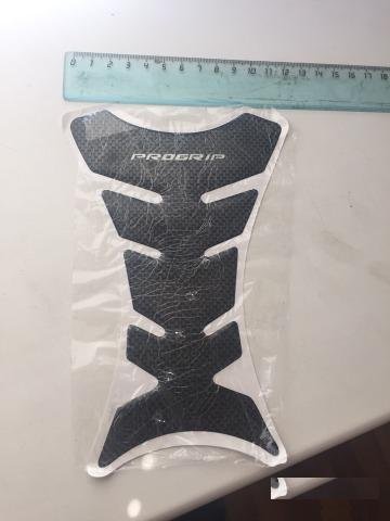 Наклейка на бак мотоцикла progrip