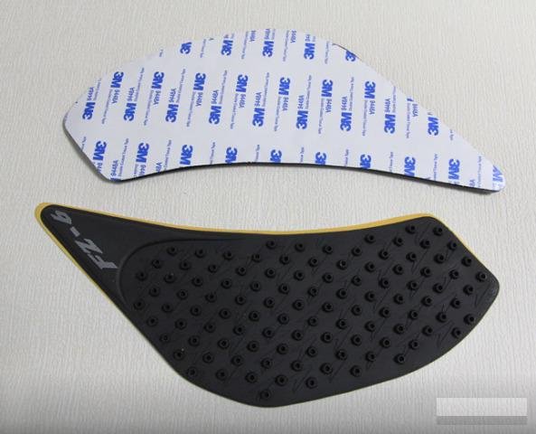 Боковая наклейка на бак мотоцикла Yamaha FZ6 06-10