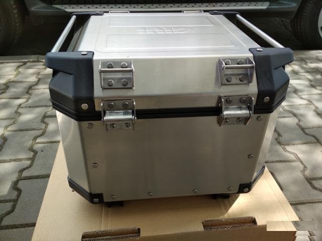 Центральный кофр Givi Trekker Outback 42L