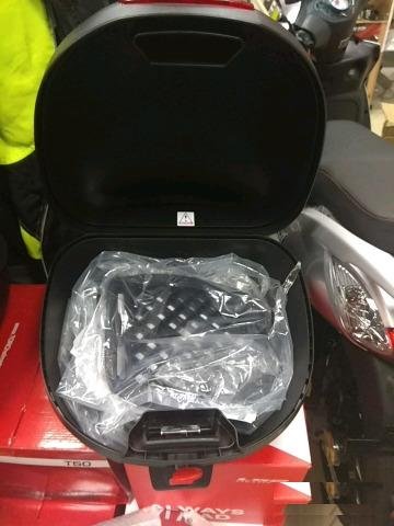 Кофр givi e28bas для мотоцикла скутера