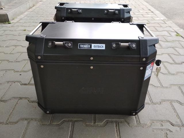 Кофры боковые Givi Trekker Outback 48L+37L Black