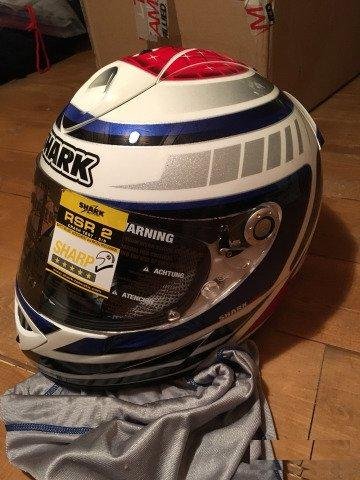 Продаю шлем (новый) Shark RSR2