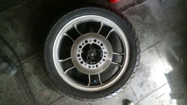 Колесо перелнее для honda NV750 VT750