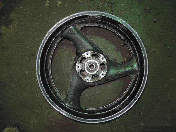 Колесо заднее Suzuki RF400 1995