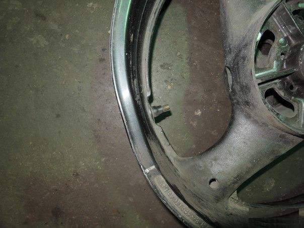 Колесо заднее Suzuki RF400 1995