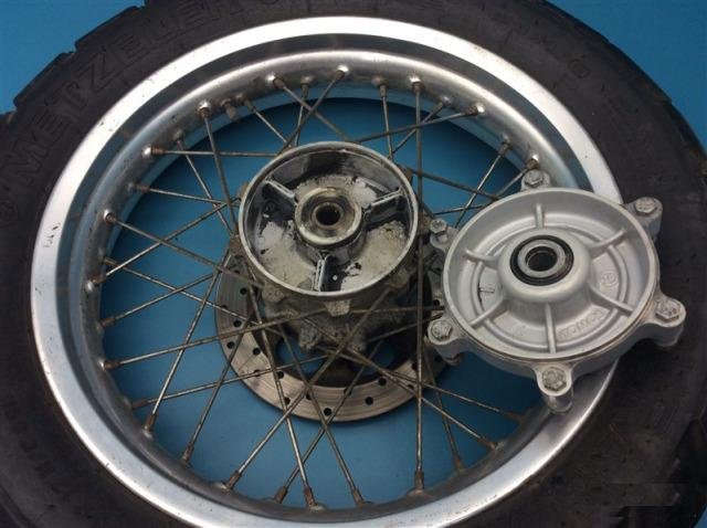 Колесо заднее Bmw F650Gs 2000