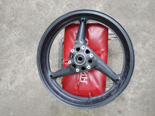 Диск колеса переднего на Honda CBR 600 rr 2003-200