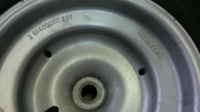 Колесо заднее с покрышкой-130/70-8 42L