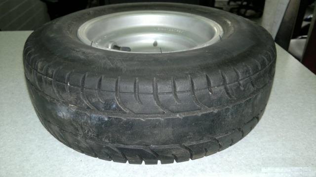 Колесо заднее с покрышкой-130/70-8 42L