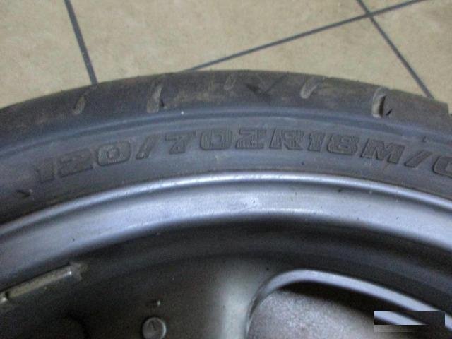 Колесо переднее honda ST 1100 Pan-European 97 г