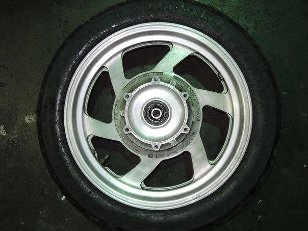 Переднее колесо 16х2.5 Yamaha FZX750 1990-1998