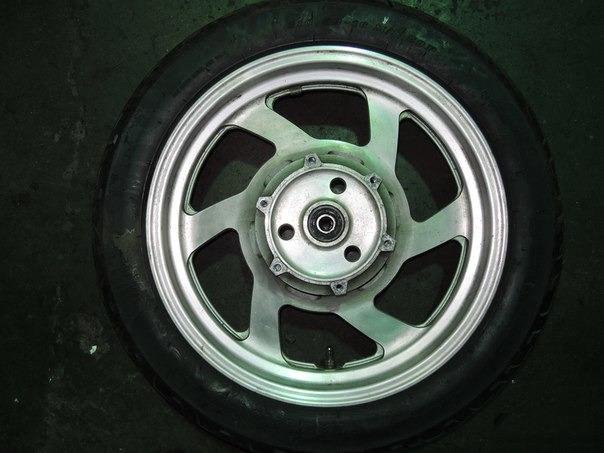 Переднее колесо 16х2.5 Yamaha FZX750 1990-1998